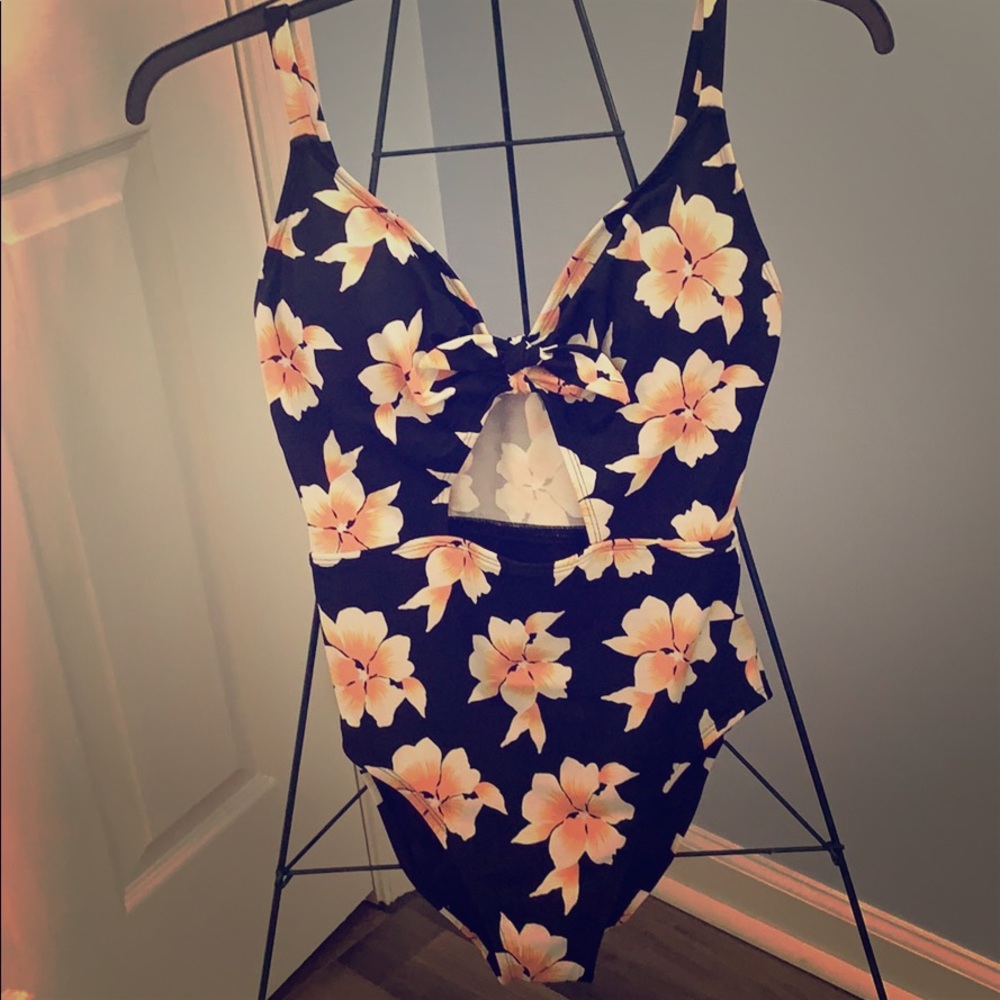 Beach Betty One Piece Swimsuit